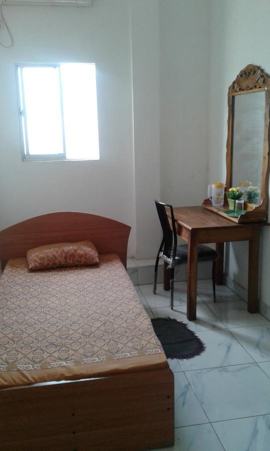 Down Town Hotel Ponnarankulama Bagian luar foto