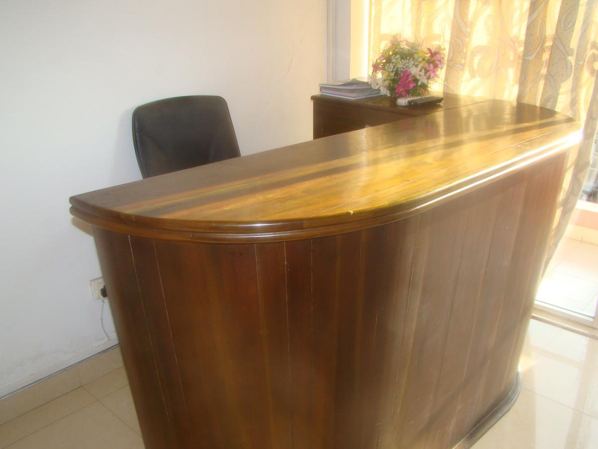 Down Town Hotel Ponnarankulama Bagian luar foto