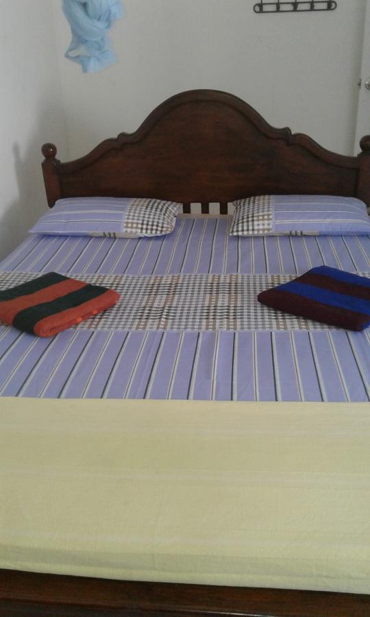 Down Town Hotel Ponnarankulama Bagian luar foto