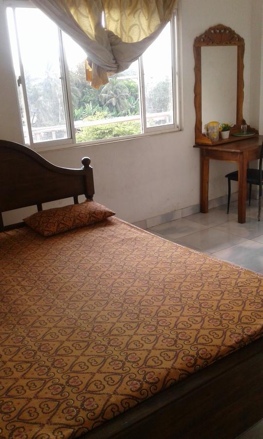 Down Town Hotel Ponnarankulama Ruang foto